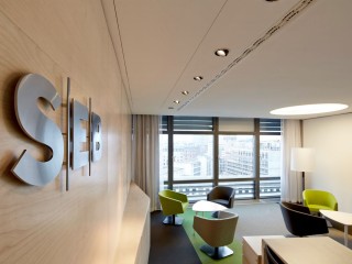 德國  活力清爽SEB銀行辦公室設計